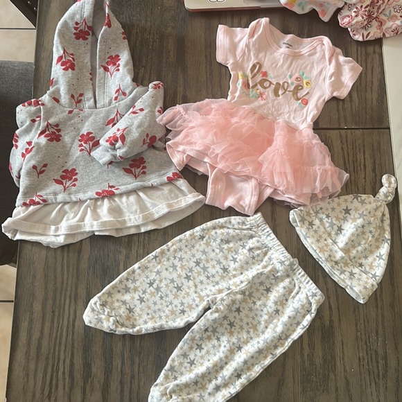 Bundle for Girls 3-6 month - Picture 6 of 8